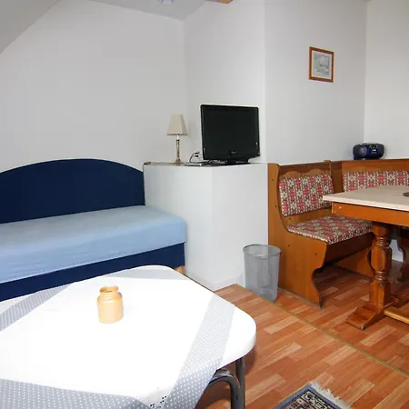 Fuer 3 In Metelsdorf